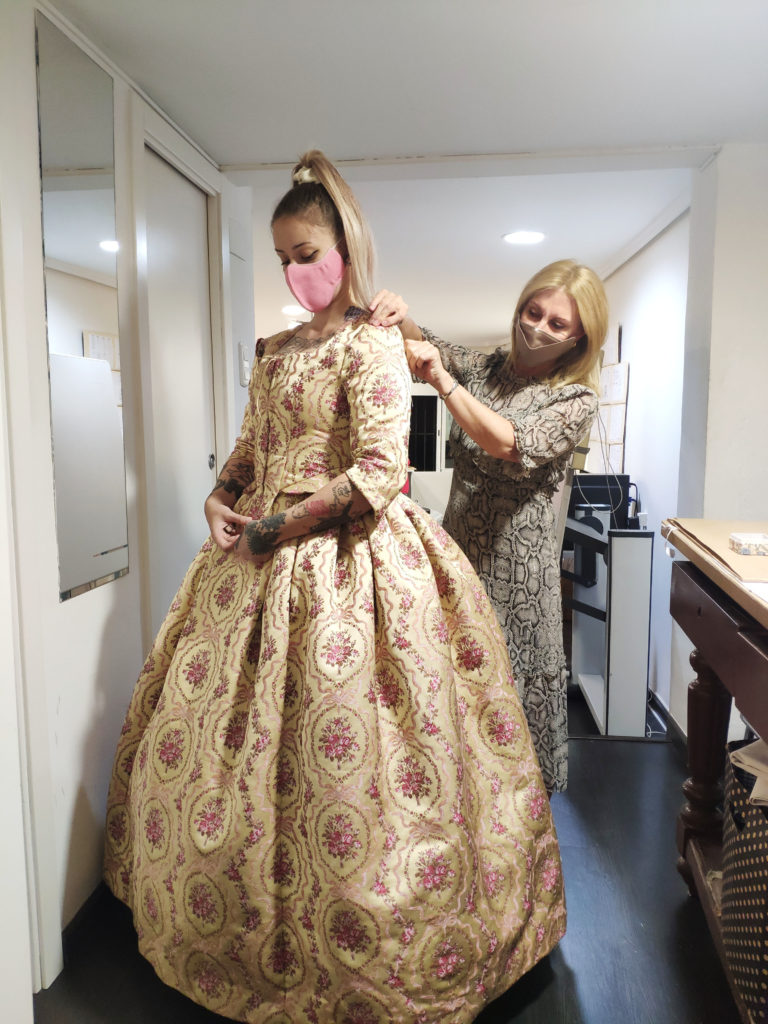 curso indumentaria valenciana