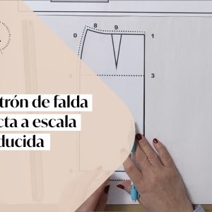 PATRÓN DE FALDA RECTA A ESCALA REDUCIDA