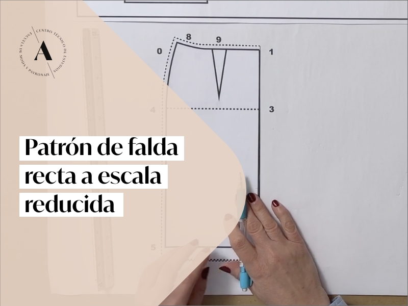 PATRÓN DE FALDA RECTA A ESCALA REDUCIDA